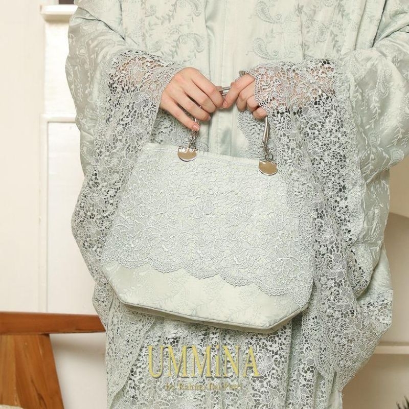 Mukena Azizah ummina