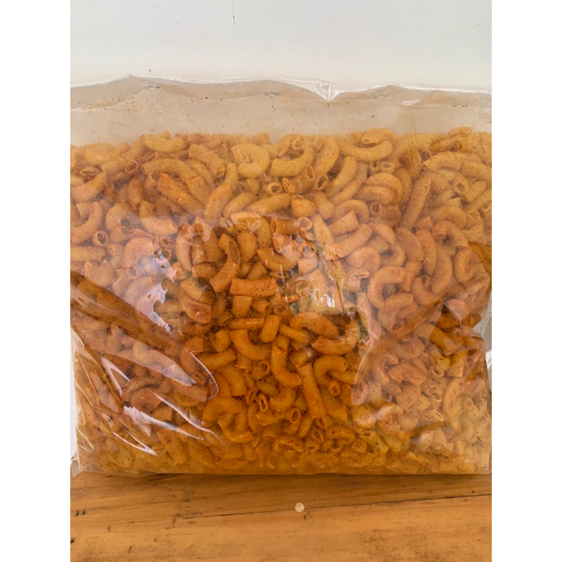 

RATUSNACK UKURAN 1KG - MAKRONI RASA PEDAS DAUN JERUK KHAS BANDUNG