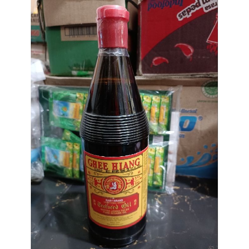 

Minyak Wijen GHEE HIANG Besar / Baby Brand 680 ml