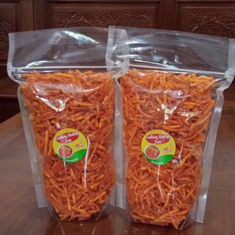 

KENTANG MUSTOFA JOSS [200 GR] KERING KENTANG BALADO PEDAS MANIS KERIPIK KENTANG