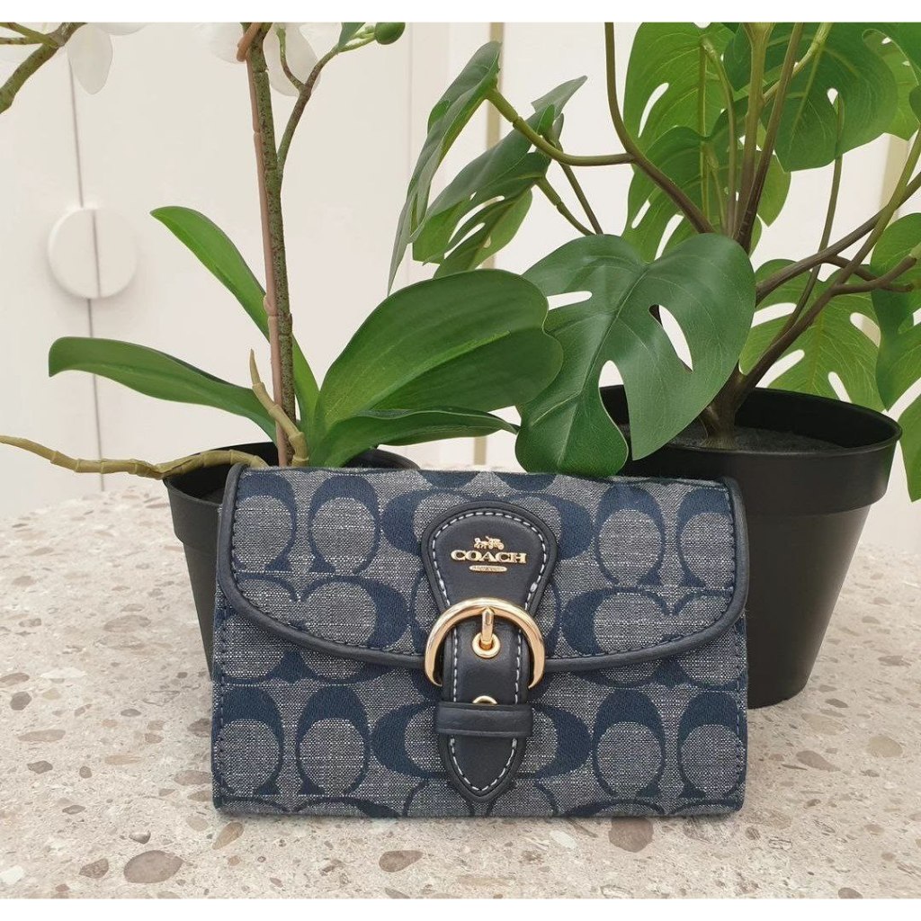 Coach Kleo Wallet In Signature Chambray