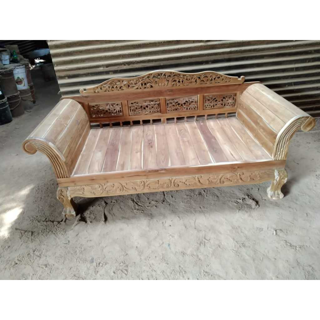 sofa bale madura kayu jati