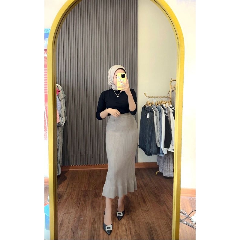 Rok rajut import
