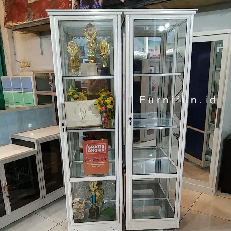 Lemari Hias , Lemari Display kaca ,Lemari Hias Aluminium