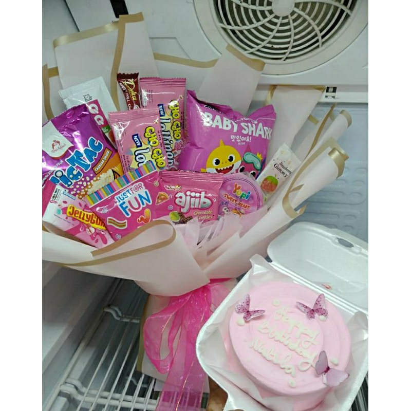 Paket hampers buket snack dan bento cake / bento cake /buket snack