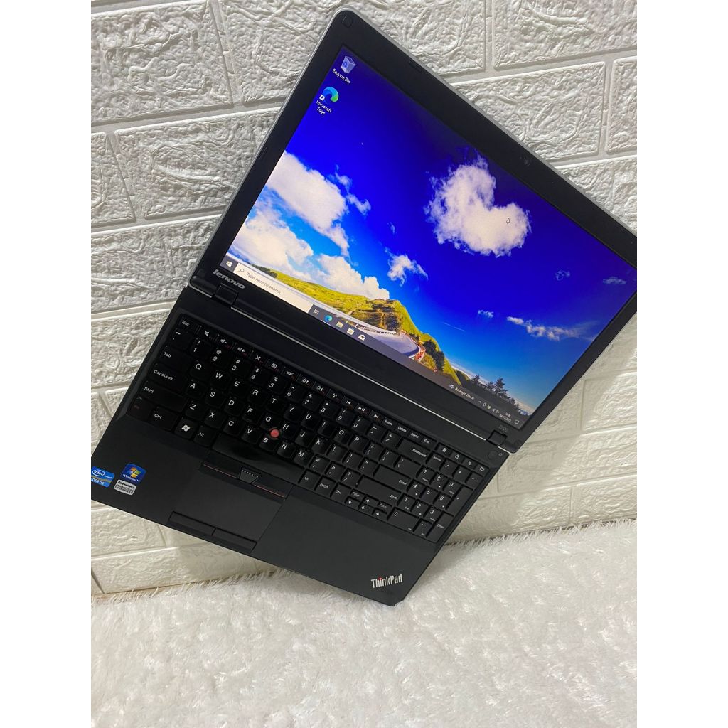 LENOVO THINKPAD E520 4GB 320GBINTEL CORE I3 GEN 2
