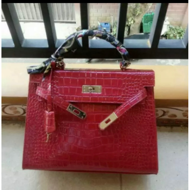 Tas H*rmes K*elly Merah