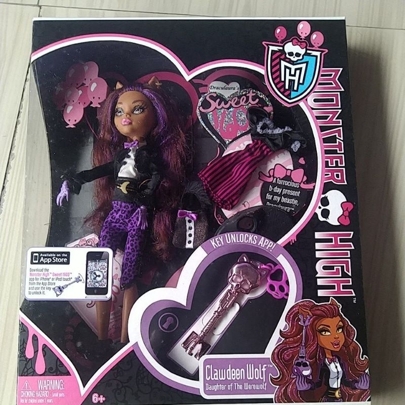 monster high daughter of the werewolf Clawdeen wolf