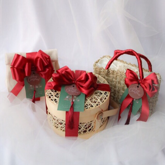 

HAMPERS NATAL - PARCEL NATAL - CHRISTMAS NATAL - NEW YEAR GIFT MADEBYPRICA