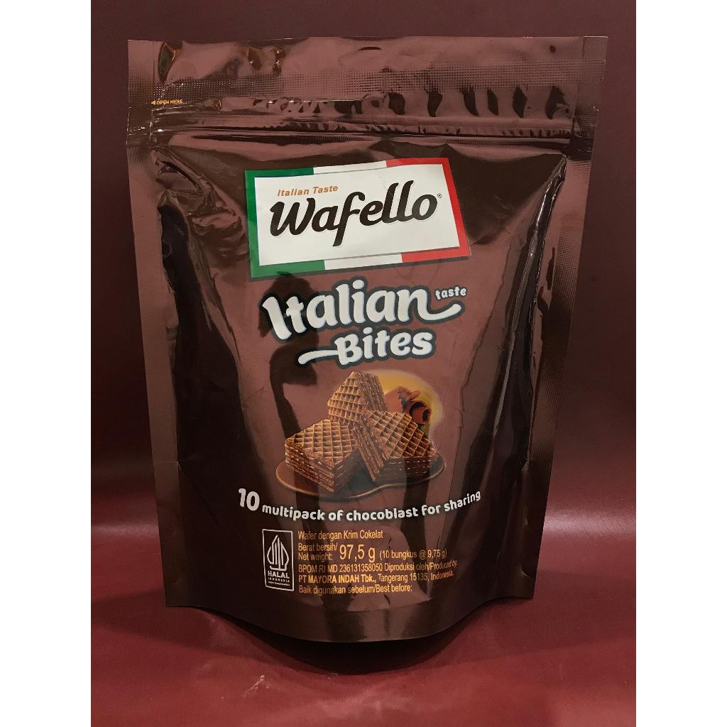 

Wafello Wafer Coklat Choco Blast 117g - Wafer Family Pack Choco Blast Wafello