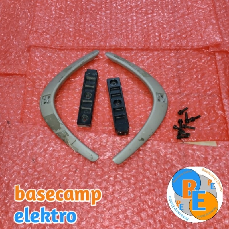 Kaki TV LED COOCAA 43E390 Stand TV LED COOCAA 43E390 Dudukan TV LED COOCAA 43E390 Kaki TV COOCAA 43E