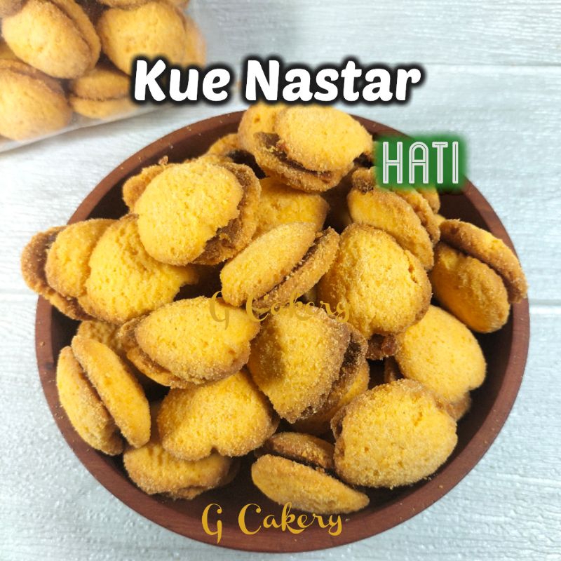

Kue Nastar Bentuk Hati/Cookies Nanas (Nastar Love) - 250 GRAM