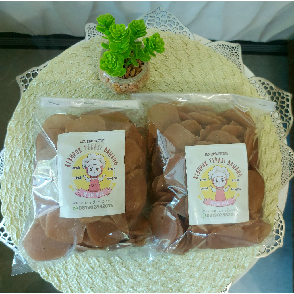 

KRUPUK KERUPUK TERASI BAWANG