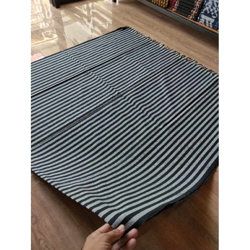 KAIN TENUN BLANGKET LURIK JOGJA, TORAJA