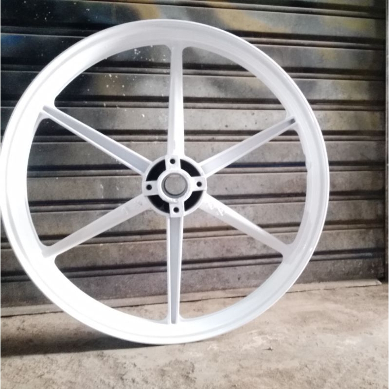 velg pelk resing palang lurus depan suzuki pnp shogun smash crystal tornado Shogun s kondisi seken