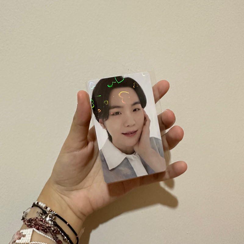 suga agustd dday ld tour jp pegang dagu