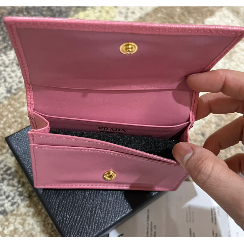 prada wallet