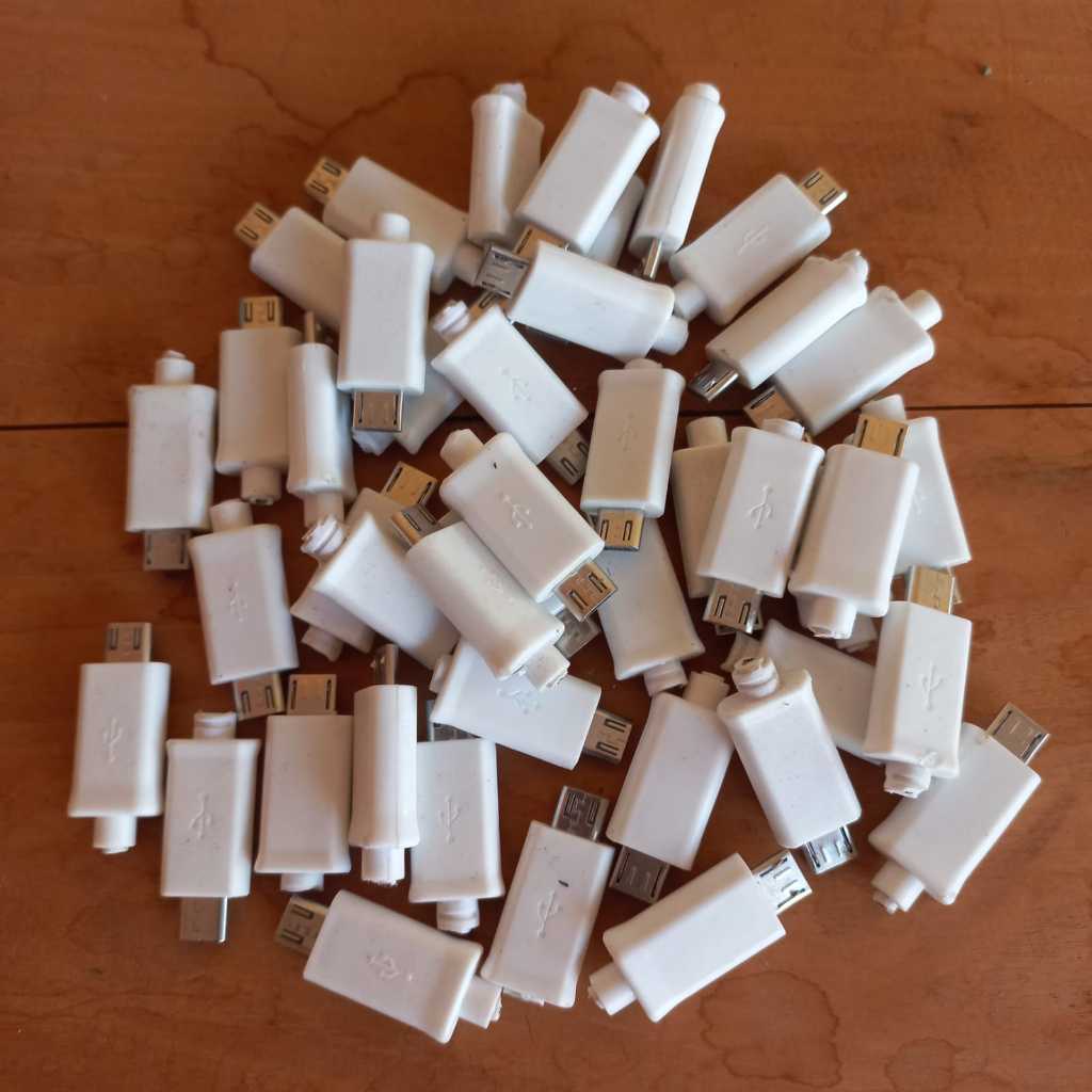 SOKET MICRO USB 4 PIN COPOTAN MICRO USB MALE