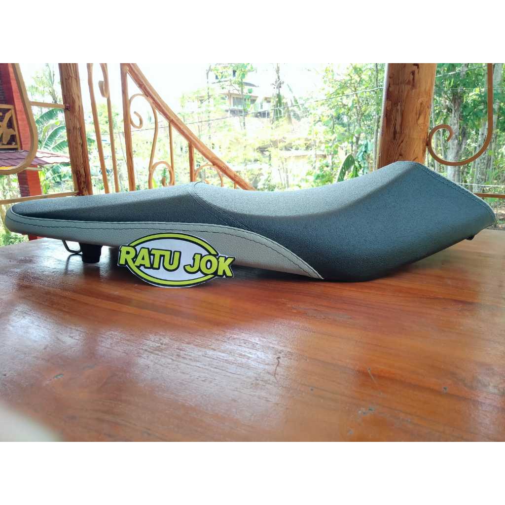 Jok mio M3 model roadrace double seat variasi abu-MIO M3 VARIASI ABU