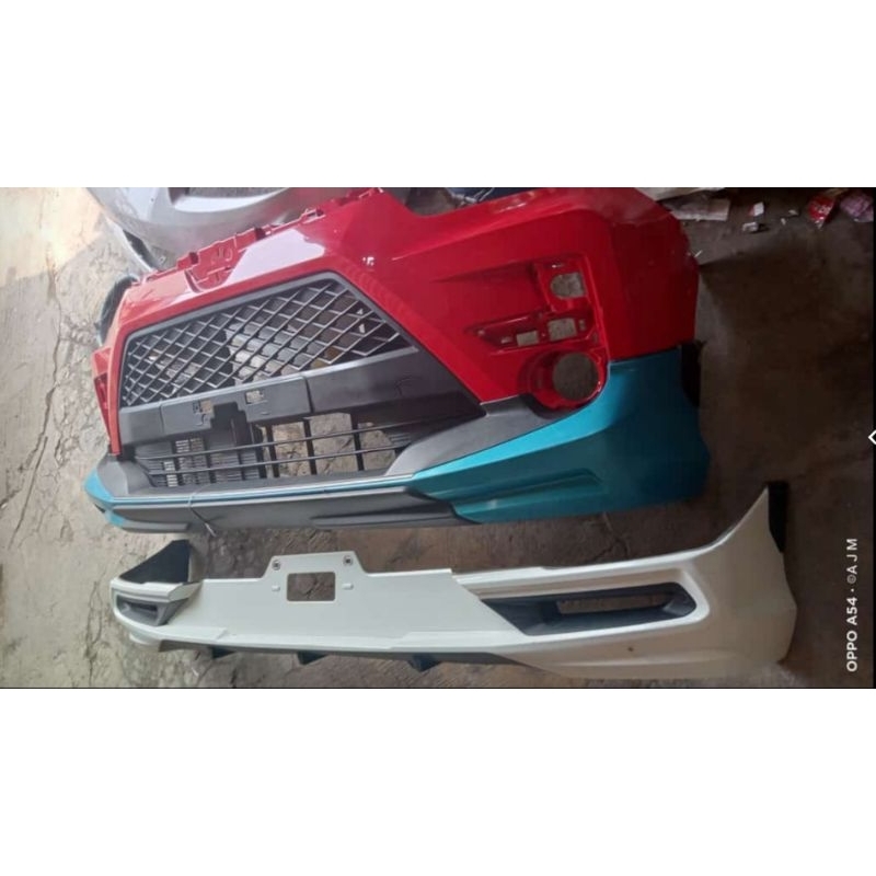 bemper depan Toyota Raize + bodykit  sekond original
