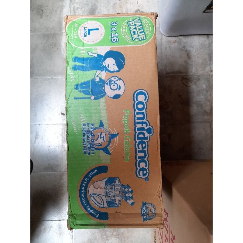 Confidence pampers popok celana L