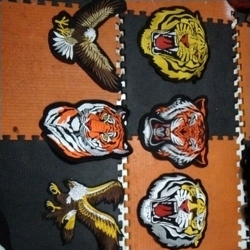 Bordiran Harimau Besar.