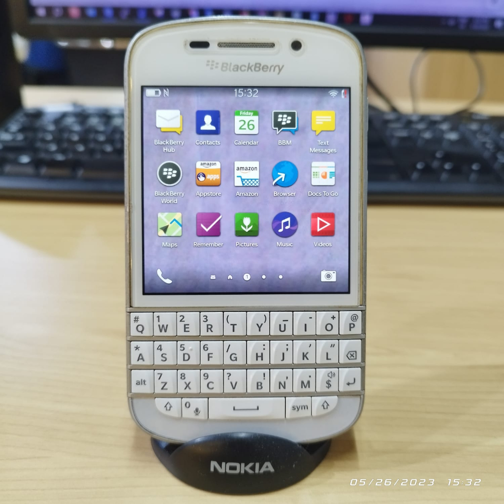 Blackberry Q10 minus