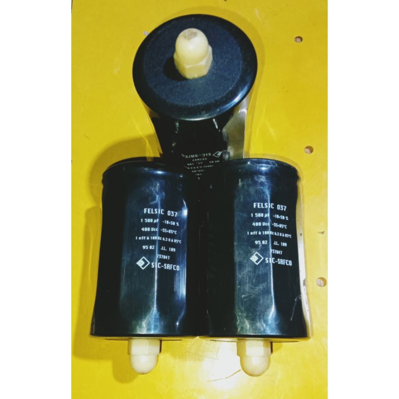 ELCO 400V 1500UF T 11.5CM D 7.5CM BEKAS