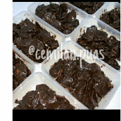 

Cemilan viral kripik pisang coklat lumer