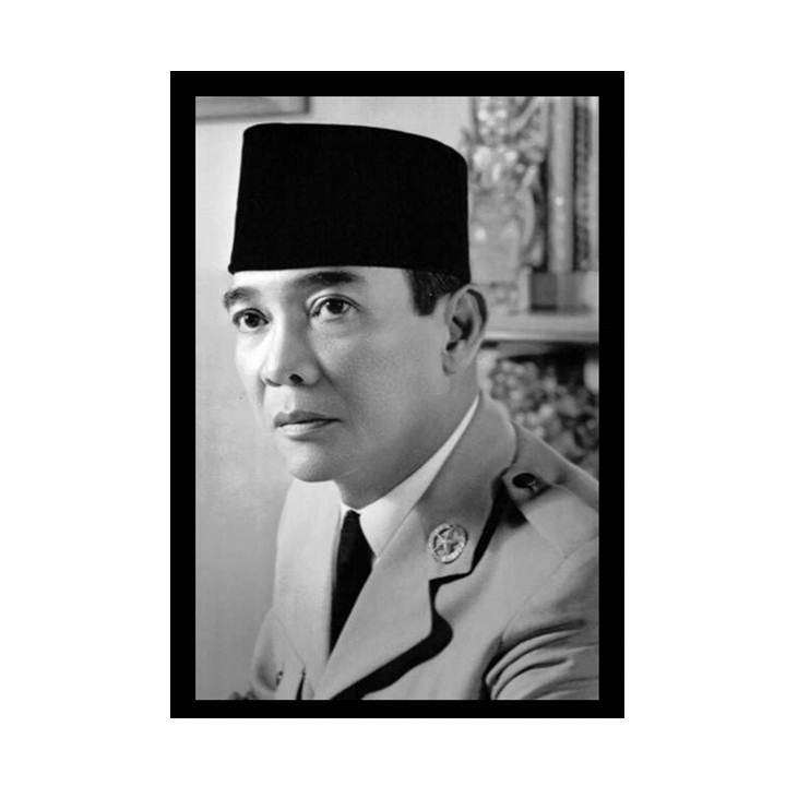 hiasan dinding Ir.soekarno poster kayu wall decor