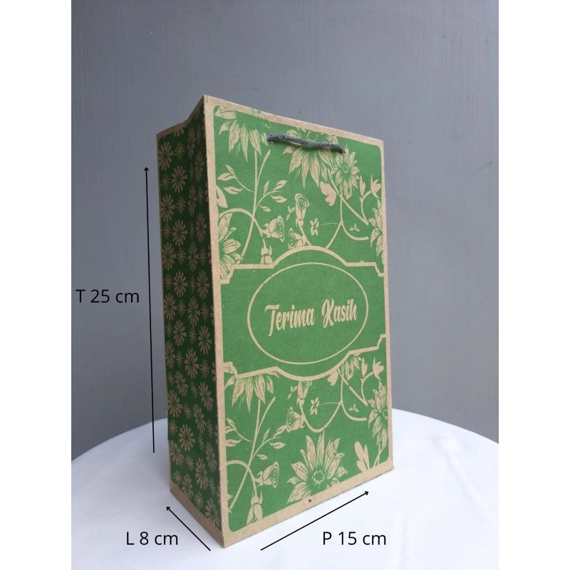 

Paper Bag Motif Premium Murah 15x8x25cm