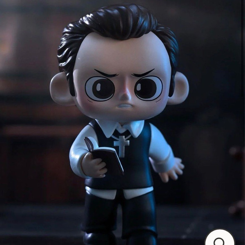 Popmart The Conjuring Universe Blindbox - Ed Warren