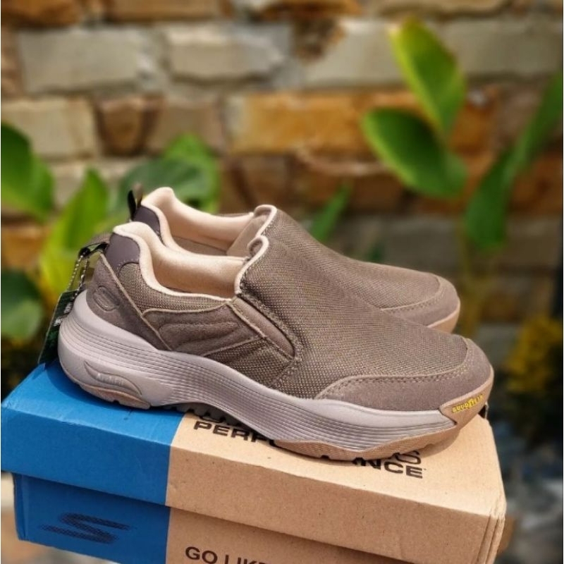 sepatu kerja pria / skechers Goodyear 2 / sepatu pria size jumbo / skechers pria terbaru / size 40-4