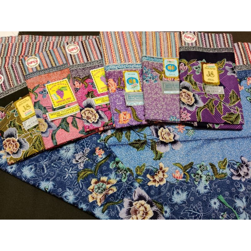 Kain jarik gendongan bayi