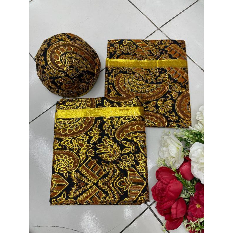 kain Prada pengantin / kain batik Prada / sepasang kain Prada dan blangkon