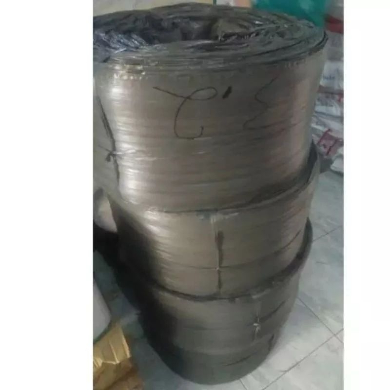 

RAFIA HITAM ROL/GULUNGAN BESAR 20kg