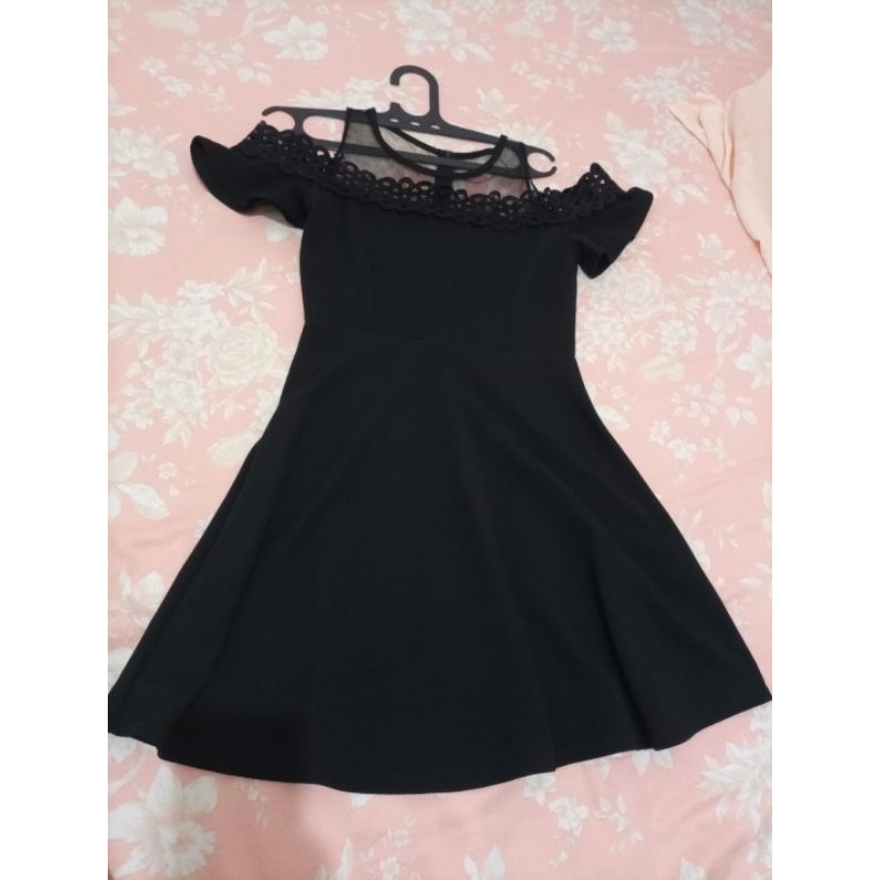 Preloved Dress Theory X