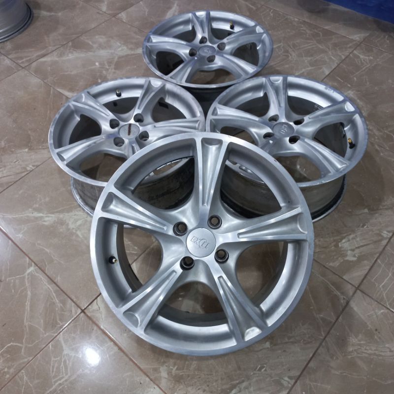VELG SECOND EXCEL R16X7 H4X100 ET 42 VELG ONLY 4PCS