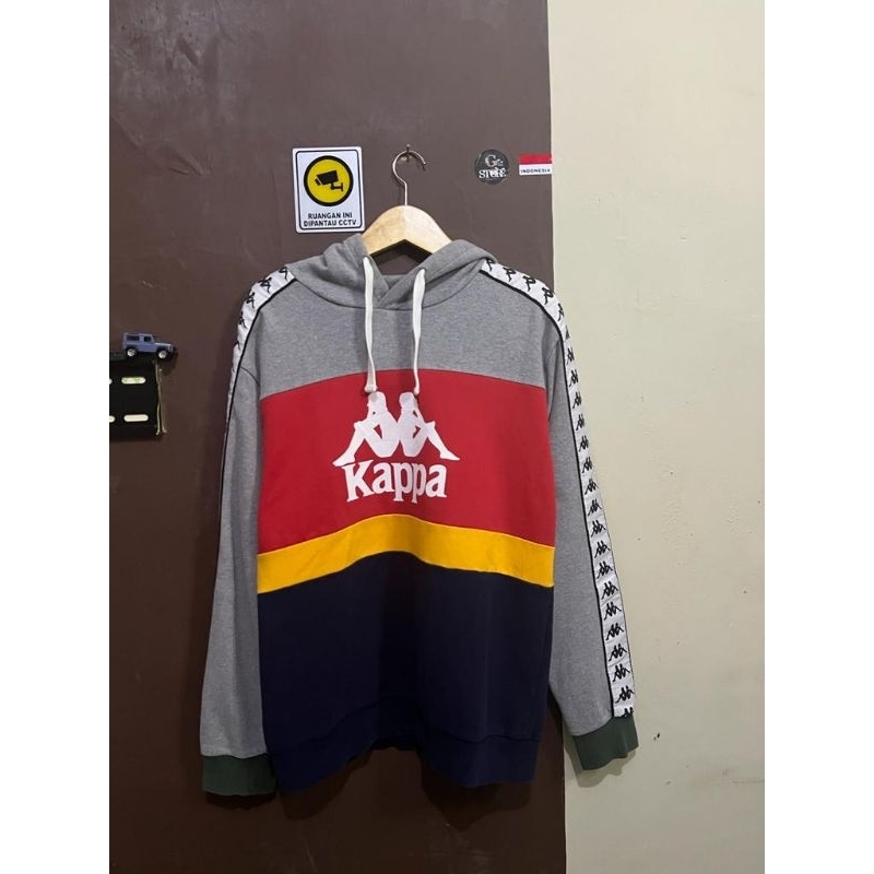 Hoodie kappa taped