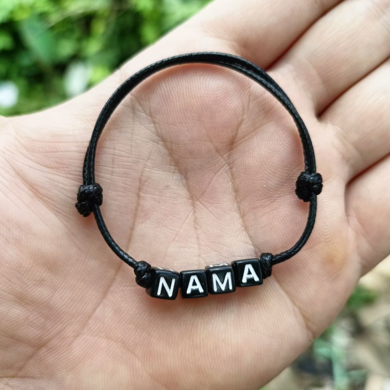 Gelang nama Gelang huruf Gelang tali Gelang manik Gelang pria Gelang wanita