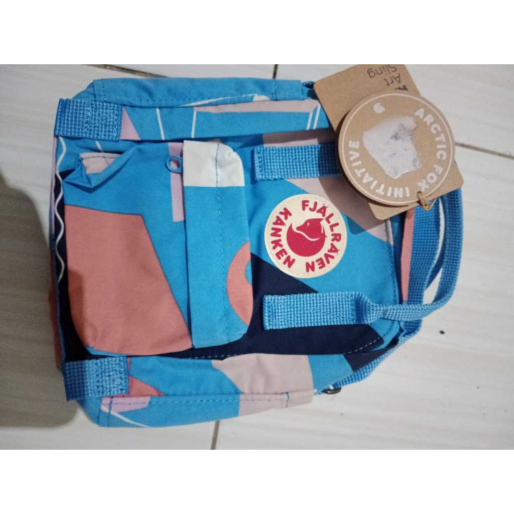 Kanken sling art bag mini