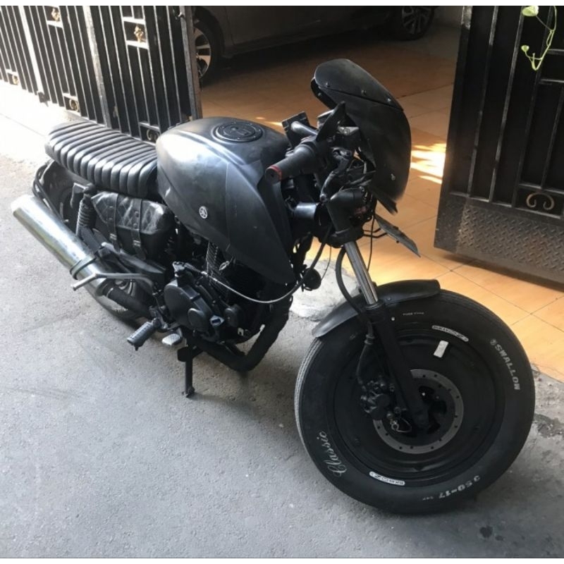 motor custom caferacer pulsar, bukan bobber xsr megapro ninja kawasaki