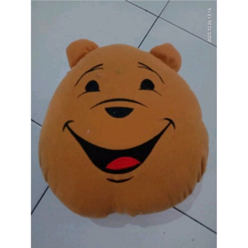 bantal BONEKA winny the pooh