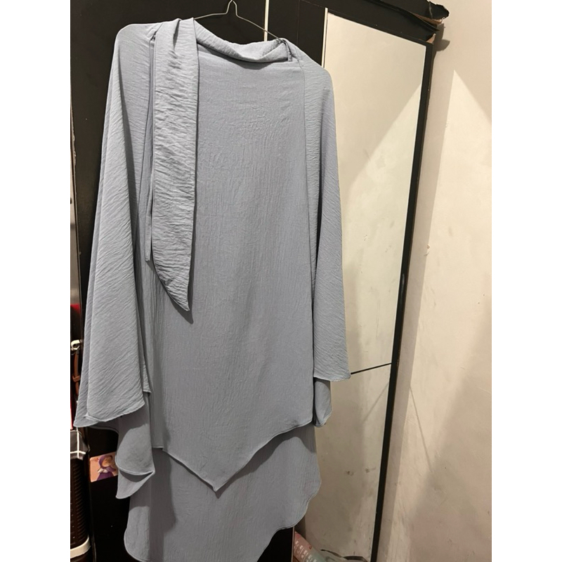 PRELOVED FRENCH KHIMAR CRINCLE WARNA ABU DAN UNGU MUDA