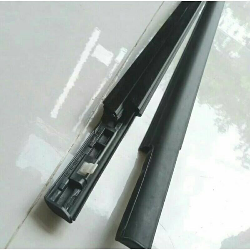 list pelipit kaca grand livina satu pc