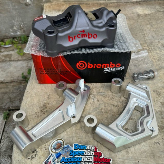 Kaliper GP4RX 4 Piston Grey Titnium Set Breket Full CNC Disc 300 &amp; 320 mm PNP Ninja Megapro Tiger CB150R oleh Sonic Old Mega pro MP