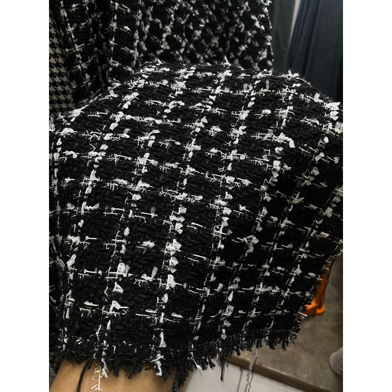 kain twide chanel import hitam