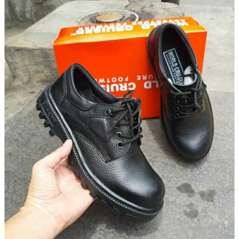 Sepatu safety Pria Full kulit Sapi Asli 100%.