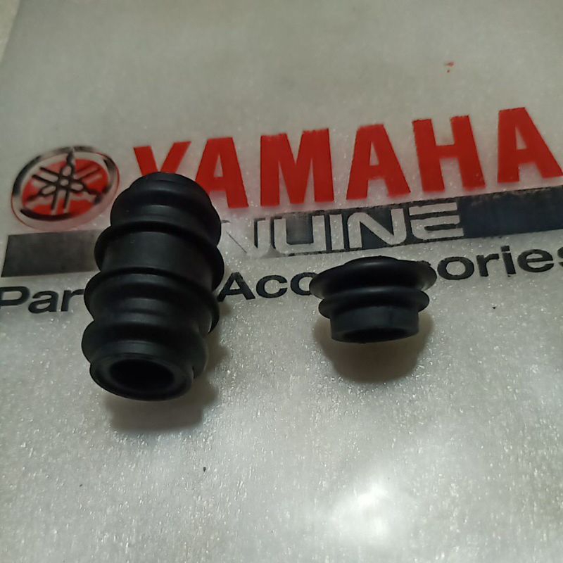 seal boot kaliper cakram belakang yamaha Xmax 250 R25 MT25 original