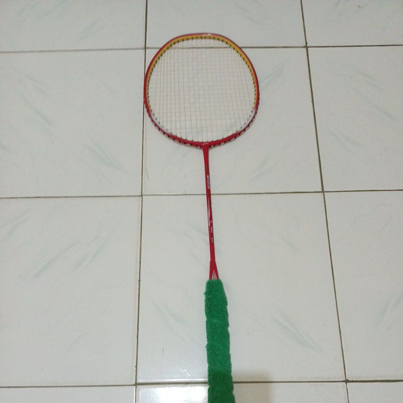 raket badminton lining